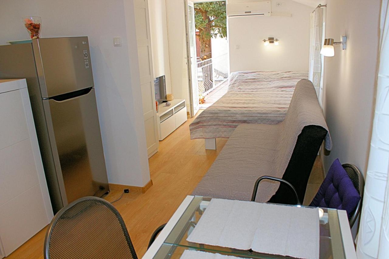 Apartment Studio Olga Novi Vinodolski Exterior foto